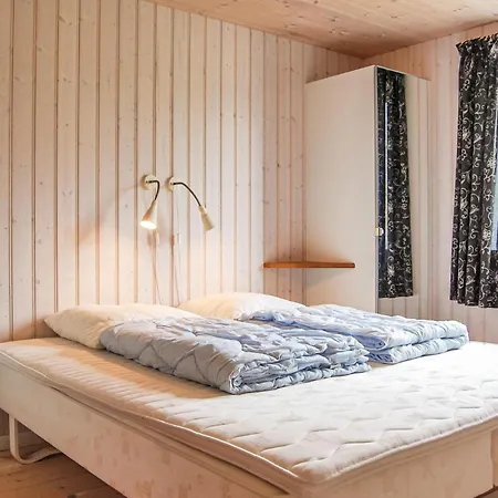 4 Bedroom Cozy In Tranekaer Holiday home